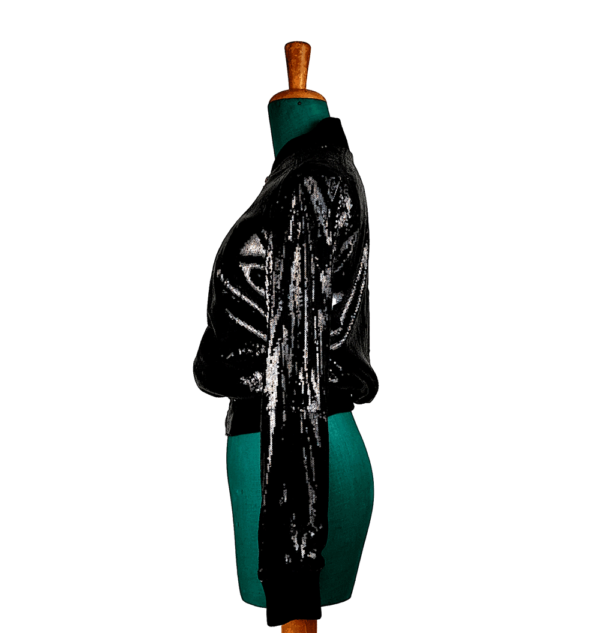 Giacchino in paillettes nere con cerniera