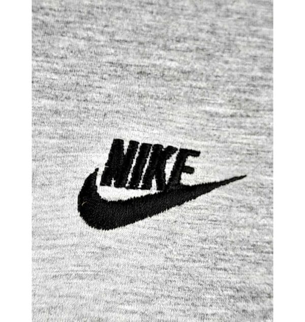 T-shirt Nike