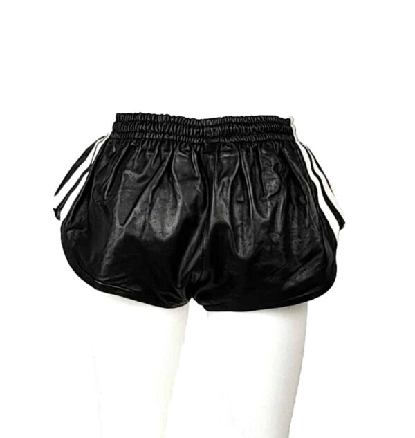 Short in pelle nero