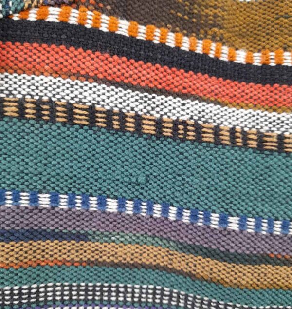 Maglia etnica con cappuccio