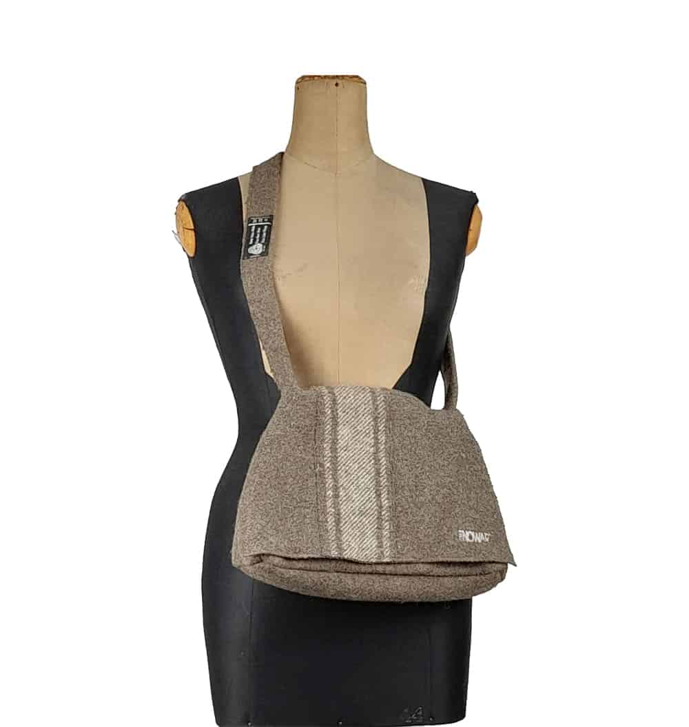 Borsina coperta militare