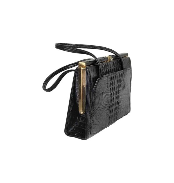 Borsa nera in pelle.