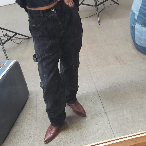 Pantalone in velluto a coste nero